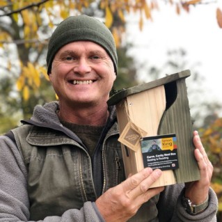 Simon King Curve cavity nestbox perfect for a variety of small birds