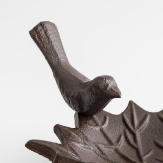 Picture of Cast iron leaf bird bath