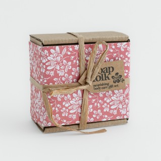 Picture of Soap Folk nourishing body care gift set